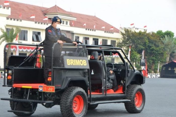 Menteri Pertahanan RI Prabowo Subianto mengendarai Kendaraan Khusus Maung | dok/photo: Humas Setjen Kemhan /Bicara Indonesia