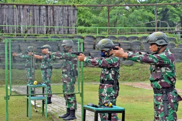 Latihan berlangsung di lapangan tembak pistol Bhumi Marinir Gedangan, Sidoarjo, Jawa Timur | dok/photo: Dispen Kormar