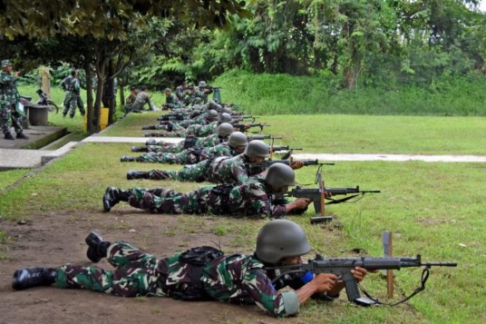 Latihan berlangsung di lapangan tembak Brigif 2 Marinir Gedangan, Sidoarjo, Jawa Timur, Selasa (15/03/2022) | dok/photo: Dispen Kormar