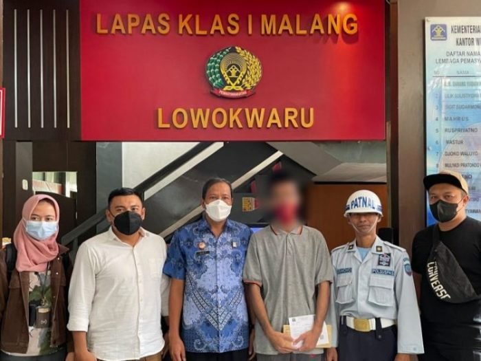 Satu di antara napiter yang bebas dari lapas di Jawa Timur | dok/photo: Humas Kemenkumham Jatim