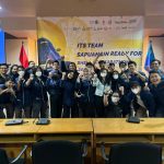 Tim Sapuangin ITS yang berkompetisi dalam Autonomous Programming Competition 2022 | dok/photo: Humas ITS