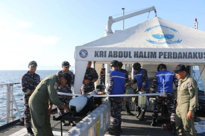 Drone ScanEagle KRI Abdul Halim Perdanakusuma (AHP)-355 | dok/photo: Dispen Koarmada II