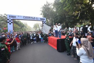 Funwalk Surabaya Sehat di Jalan Darmo, Taman Bungkul Surabaya | dok/photo: Ist/Bicara Indonesia