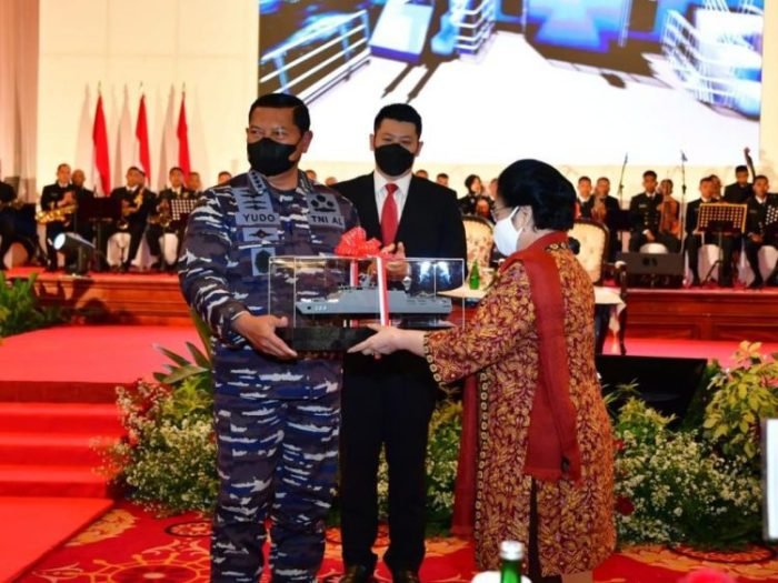 Shipnaming KRI Bung Karno-369 | dok/photo: Dispenal