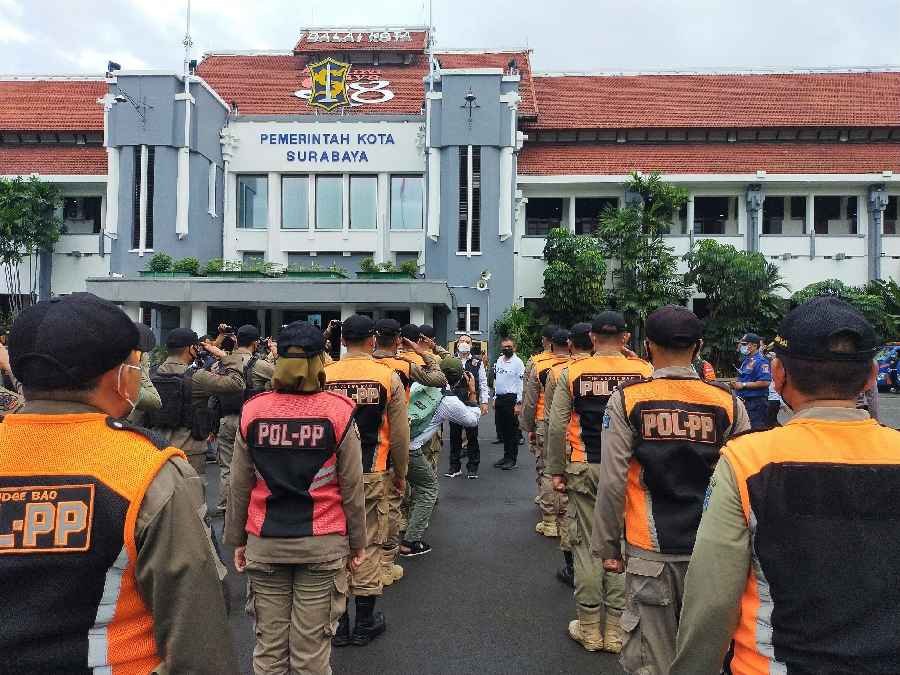 Ilustrasi: Apel pagi di halaman Balai Kota Surabaya, Senin 28 Juni 2021 | dok/photo: Bicara Indonesia