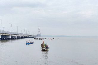 Ilustrasi: Jembatan Suramadu dari sisi Kota Surabaya | dok/photo: Bicara Indonesia