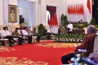 Presiden Joko Widodo saat memimpin Sidang Kabinet Paripurna (SKP) mengenai Antisipasi Krisis Pangan dan Energi, di Istana Negara, Jakarta, Senin (20/06/2022) | dok/photo: Humas Setkab