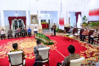 Presiden Jokowi saat memimpin Rapat Koordinasi Nasional Pengawasan Intern Pemerintah Tahun 2022 di Istana Negara, Jakarta, Selasa (14/6/2022) | dok/photo: BPMI Setpres