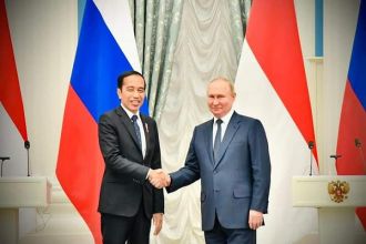 Presiden Jokowi bersama Presiden Putin usai memberikan keterangan pers bersama di Istana Kremlin, Moskow, Kamis (30/06/2022) | dok/Foto: BPMI Setpres/Laily Rachev