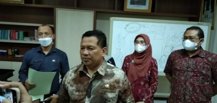 Kepala Dinas Perindustrian dan Tenaga Kerja (Disperinaker) Kota Surabaya, Achmad Zaini | dok/photo: Ist/Bicara Indonesia