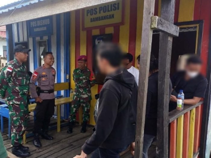 Operasi razia gabungan TNI-POLRI di dermaga tradisional Bambangan, Sebatik Barat, Kalimantan Utara, Jumat (01/07/2022) | dok/photo: Dispen Kormar