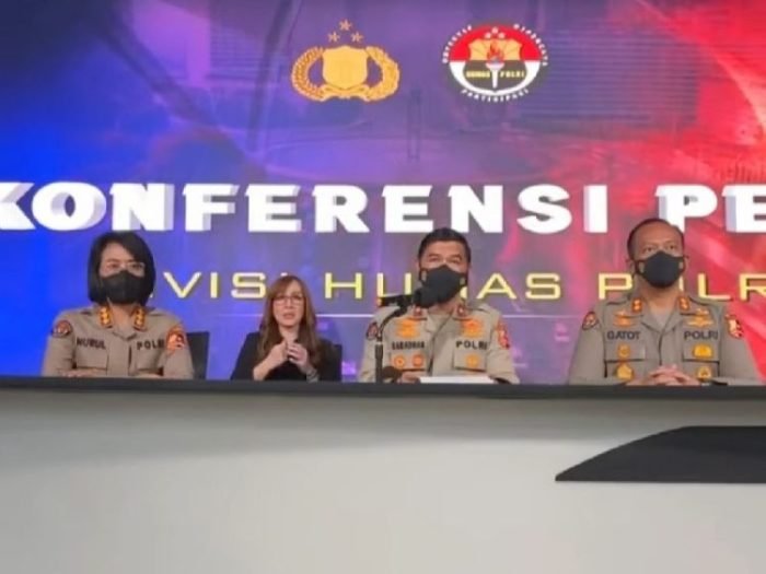 Konferensi pers di Mabes Polri Jakarta | dok/photo: screenshot/Bicara Indonesia