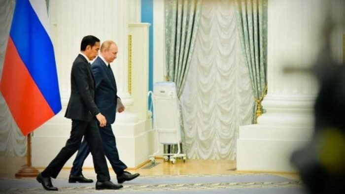 Presiden Joko Widodo bersama Presiden Rusia Vladimir Putin di Istana Kremlin, Moskow, Kamis (30/06/2022) | dok/photo: BPMI Setpres/Laily Rachev