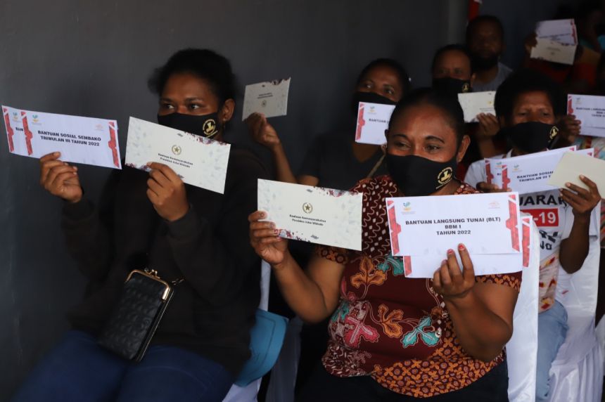 Penyaluran BLT BBM di Kabupaten Jayapura, Sentani, Rabu (31/8/2022) | dok/photo: Humas Kemensos