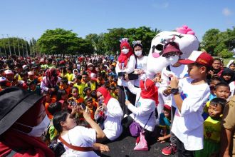 Artis cilik Farel Prayoga saat memberikan motivasi kepada para pelajar Banyuwangi | dok/photo: Pemkab Banyuwangi