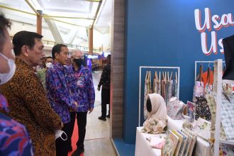 Presiden Joko Widodo saat menghadiri pembukaan Investor Daily Summit 2022 di Jakarta, Selasa (11/10/2022) | dok/photo: BPMI Setpres