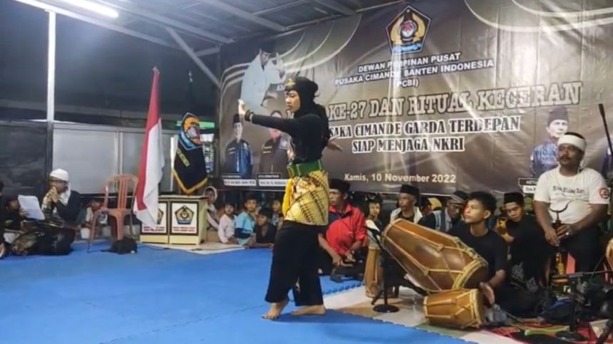 Acara Milad ke-27 dan Ritual Keceran Pusaka Cimande Banten Indonesia (PCBI) di Kelurahan Cimuncang, Kota Serang | source: Yt/hashtag Banten
