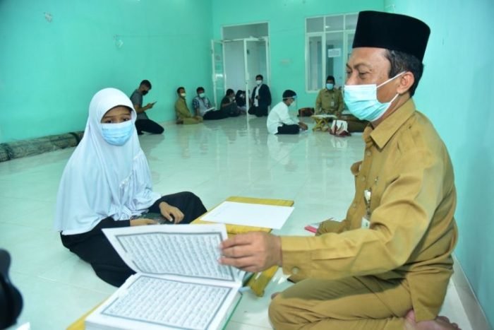 Seleksi calon penerima beasiswa penghafal kitab suci Al Qur'an di Kota Surabaya | dok/photo: Dispendik Surabaya