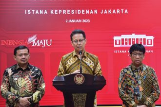 Menteri Kesehatan RI (Menkes RI) Budi Gunadi Sadikin saat memberikan keterangan usai rapat terbatas di Jakarta, Senin (2/1/2023) | dok/photo: BPMI Setpres