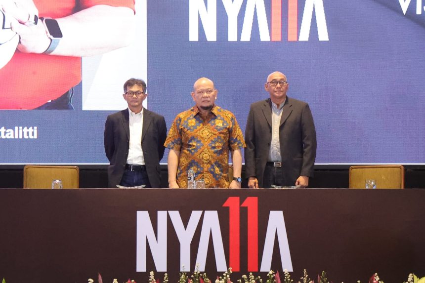 Calon Ketua Umum PSSI, AA LaNyalla Mahmud Mattalitti (tengah) | dok/foto: Ist/Dimas AP