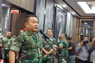 Kasad Jenderal TNI Dudung Abdurachman usai Rapim TNI AD Tahun Anggaran 2023 di Mabesad, Jakarta, Jumat (10/2/2023) | dok/foto: ANTARA