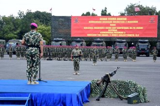 Sertijab Komandan Brigif 2 Marinir di lapangan Apel Kesatrian Marinir R. Suhadi, Gedangan, Sidoarjo, Jumat (24/02/2023) | dok/foto: Dispen Kormar