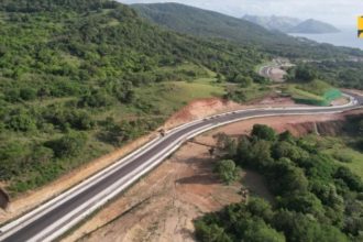 Akses jalan dari Labuan Bajo menuju Tanamori, Manggarai Barat, Nusa Tenggara Timur (NTT) | dok/photo: Kementerian PUPR