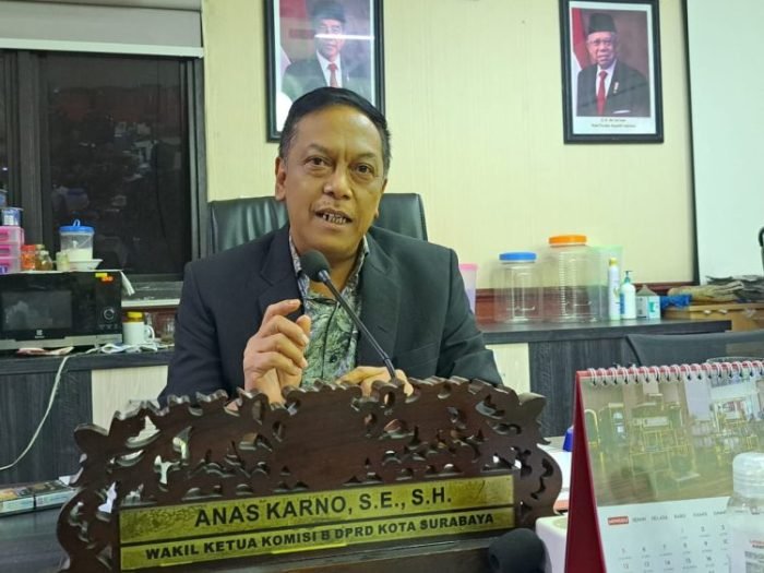 Wakil Ketua Komisi B DPRD Surabaya, Anas Karno | dok/foto: Istimewa