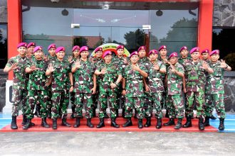 Foto bersama usai acara serah terima jabatan Komandan Kompi Harimau | dok/foto: Dispen Kormar