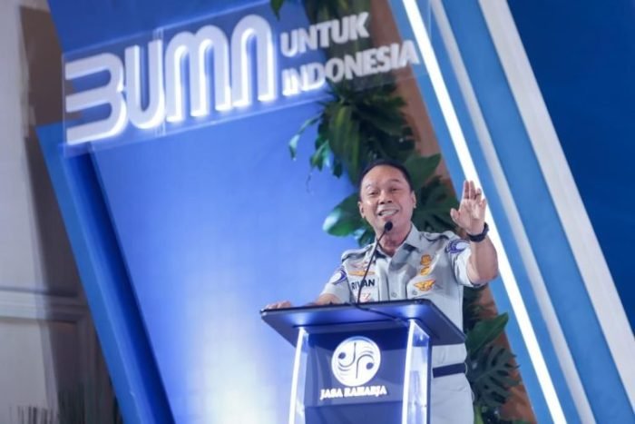 Direktur Utama Jasa Raharja, Rivan A. Purwantono saat menyampaikan sambutan dalam Public Relations Summit 2023 | dok/foto: Humas Jasa Raharja