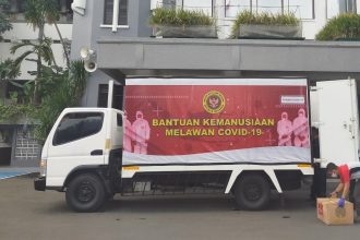 Ilustrasi: Bantuan Kemanusiaan Melawan Covid-19 dari Badan Intelijen Negara (BIN) saat tiba di Balai Kota Surabaya, Selasa 2 Juni 2020 | dok/foto: Bicaraindonesia.id