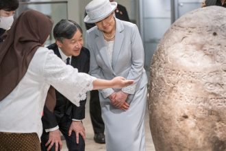 Kaisar Jepang Naruhito dan Permaisuri Masako saat berkunjung ke Museum Nasional Indonesia, Selasa (20/6/2023) | dok/foto: Humas Kemdikbud