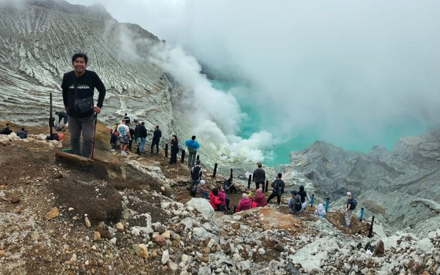 Kawasan Kawah Ijen yang berlokasi di wilayah Kabupaten Banyuwangi dan Bondowoso | dok/foto: T1/Bicara Indonesia