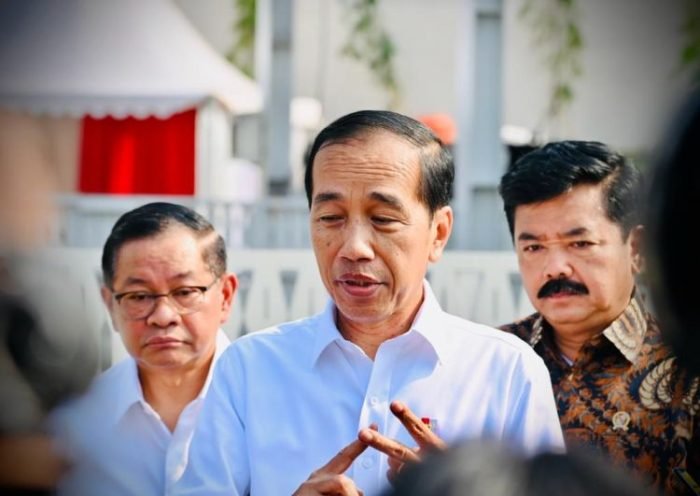 Presiden Joko Widodo menyampaikan keteranganya setelah meresmikan Sodetan Ciliwung, Jakarta, Senin, 31 Juli 2023 | Kredit Foto: BPMI Setpres