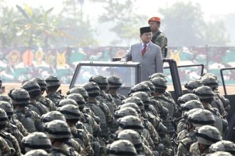 Menhan Prabowo mewakili Presiden RI saat memimpin upacara penetapan Komcad di Pusdiklatpassus Kopassus Batujajar, Jawa Barat, Jumat, 11 Agustus 2023 | Kredit Foto: Humas Setjen Kemhan