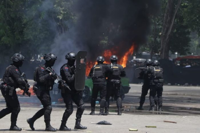 Simulasi Sistem Pengamanan Kota (Sispamkota) di Lapangan Gor Delta Sidoarjo, Rabu, 23 Agustus 2023 | Foto: dok. Polda Jatim