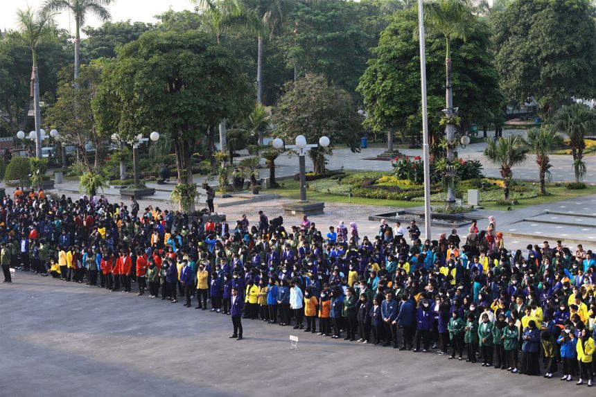 Apel penugasan Magang Studi Independen Bersertifikat (MSIB) di halaman Taman Surya, Surabaya, Jumat, 1 September 2023 | Kredit Foto: Kominfo Surabaya
