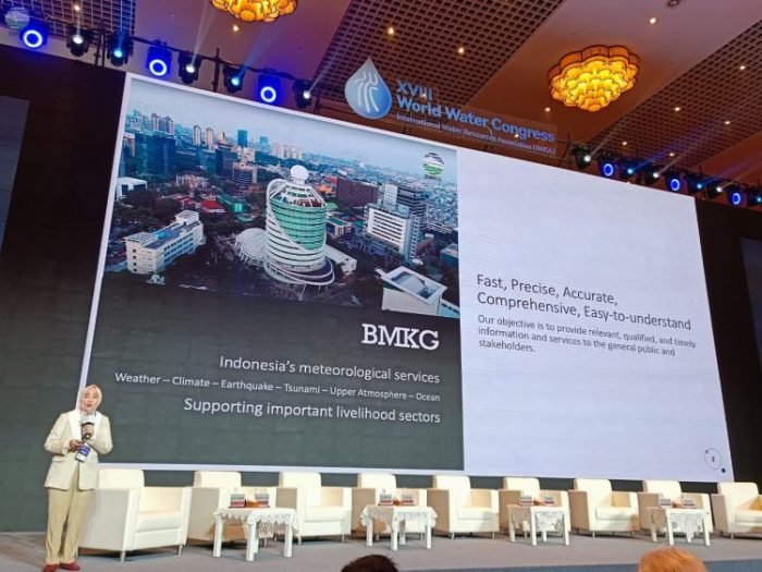Kepala BMKG, Dwikorita Karnawati dalam World Water Congress ke 18 di Beijing, Rabu, 13 September 2023 | dok/foto: Humas BMKG