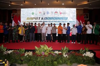 Deklarasi Damai Pemilu 2024 di Graha Sawunggaling, Rabu, 18 Oktober 2023 | dok/foto: Kominfo Surabaya