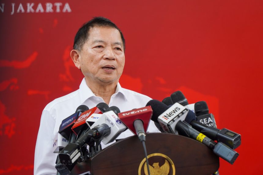 Menteri PPN/Kepala Bappenas Suharso Monoarfa dalam keterangannya kepada awak media usai rapat bersama di Istana Merdeka, Jakarta, Senin (23/10/2023) | dok/foto: BPMI Setpres