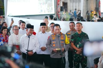 Kapolri Jenderal Listyo Sigit Prabowo usai berkeliling meninjau ke sejumlah gereja di Jakarta, Minggu (24/12/2023) | dok/foto: Hum/Polri