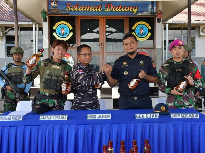 Tim Gabungan TNI AL Gagalkan Penyelundupan Miras Ilegal – Bicara Indonesia