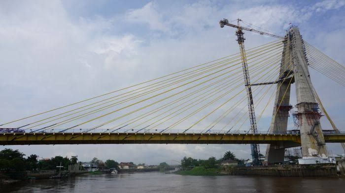 Jembatan Siak IV di Pekanbaru, Riau | Source: MCR Riau