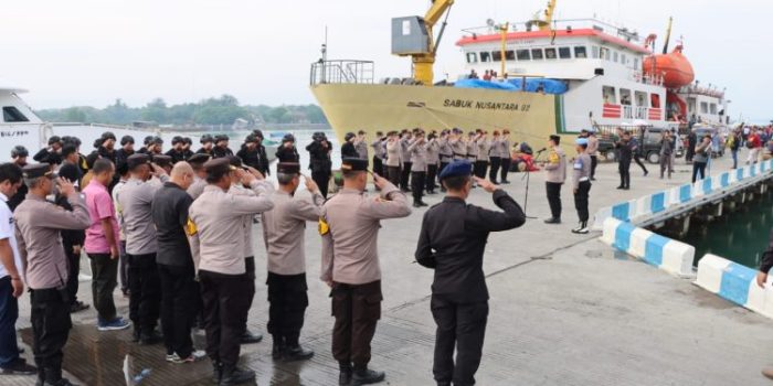 Apel Pergeseran Pasukan di Pelabuhan Pelindo III Kalianget, Sumenep, Madura Jawa Timur, Sabtu (3/2/2024) | dok/foto: Hum/Res