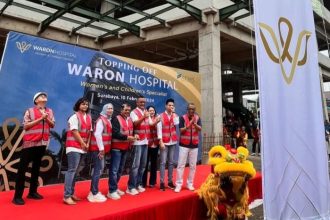 Topping off ceremony pembangunan proyek Waron Hospital, Sabtu (10/2/2024) | dok/foto: Istimewa