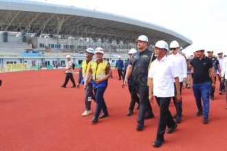 Menko PMK Muhadjir Effendy saat meninjau kesiapan pembangunan Sumut Sport Center, di Deli Serdang, Sumatera Utara, Jumat (16/2/2024) | dok/foto: Kemenko PMK