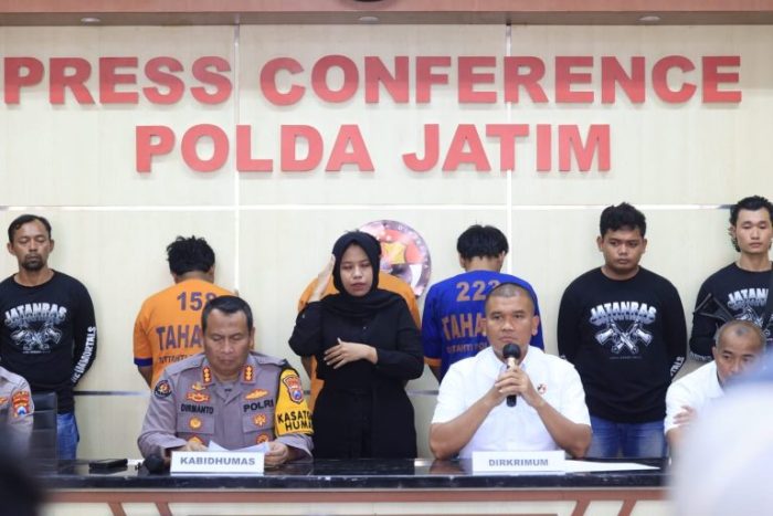 Konferensi pers ungkap kasus pencurian dengan kekerasan yang viral di media sosial | dok/foto: Hum/Istimewa
