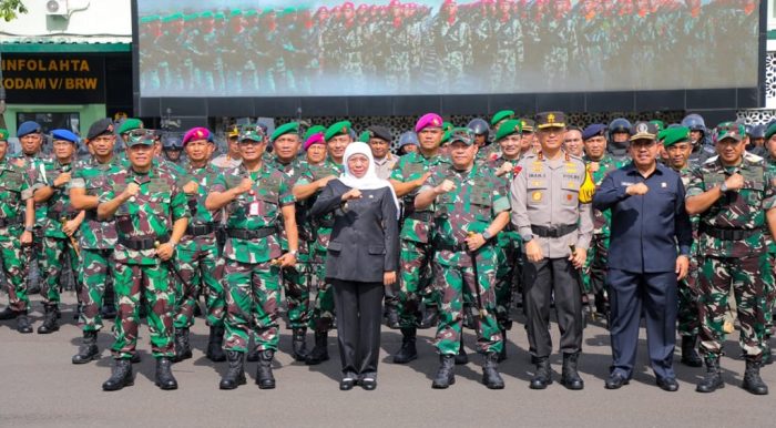 Apel pasukan kesiapan pengamanan Pemilu 2024 di Lapangan Makodam V/Brawijaya, Kamis (1/2/2024) | dok/foto: Biro Adpim Prov Jatim