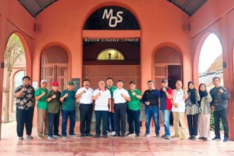 Komite Olahraga Nasional Indonesia (KONI) Pusat saat berkunjung ke Museum Olahraga Surabaya, Kamis (7/3/2024) | dok/foto: KONI
