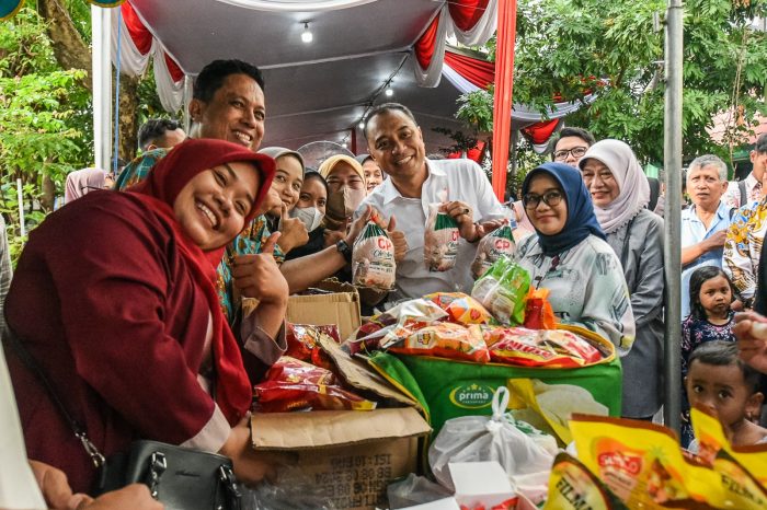 Gelaran Pasar Murah di Rusunawa Penjaringan Sari Surabaya, Selasa (12/3/2024) | dok/foto: Istimewa